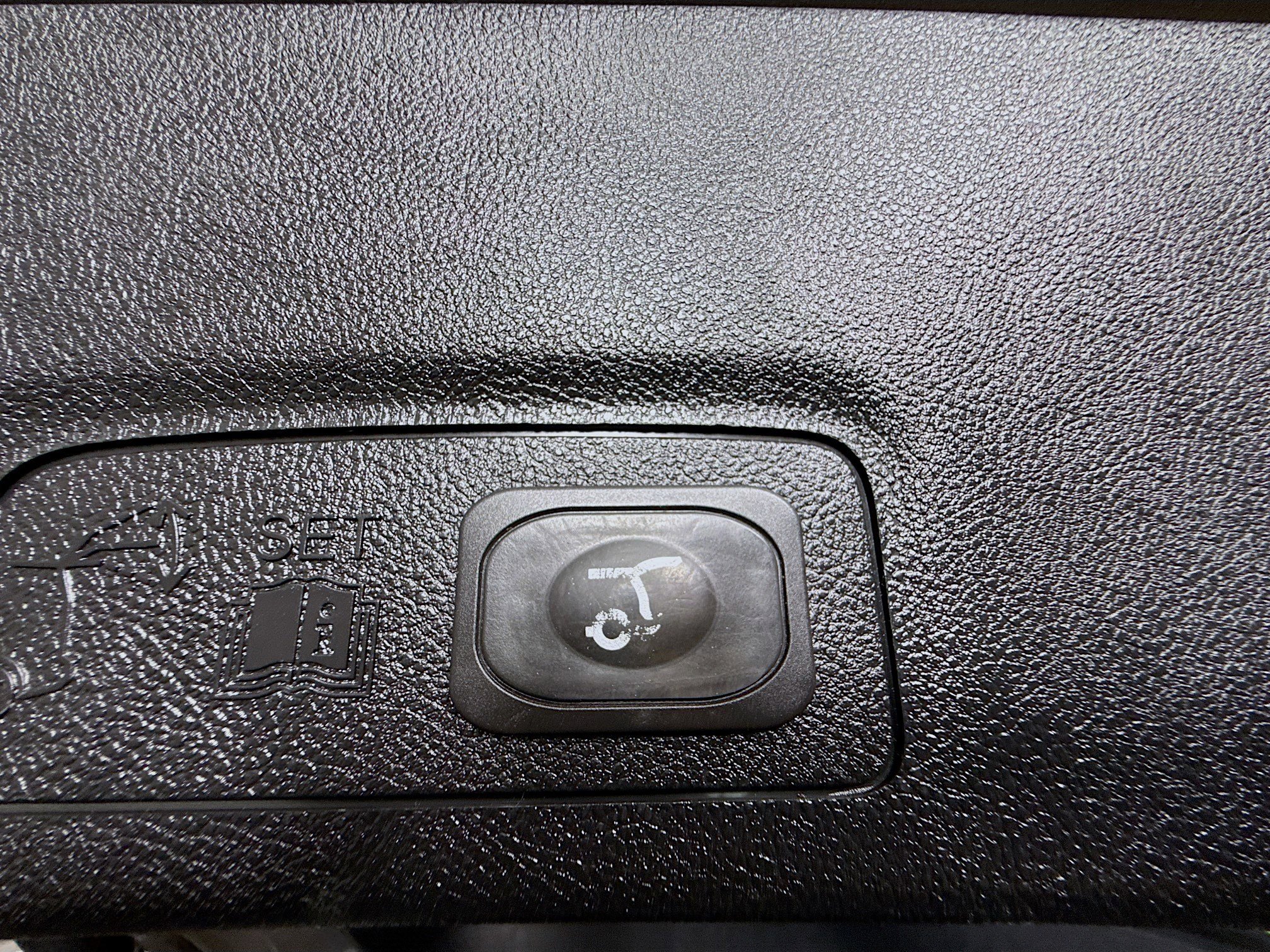 Used 2017 Lincoln MKC Reserve w/ Lincoln MKC Climate Package image 41