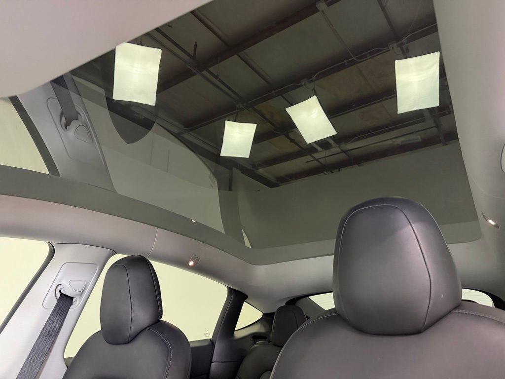 Used 2020 Tesla Model Y Performance image 23