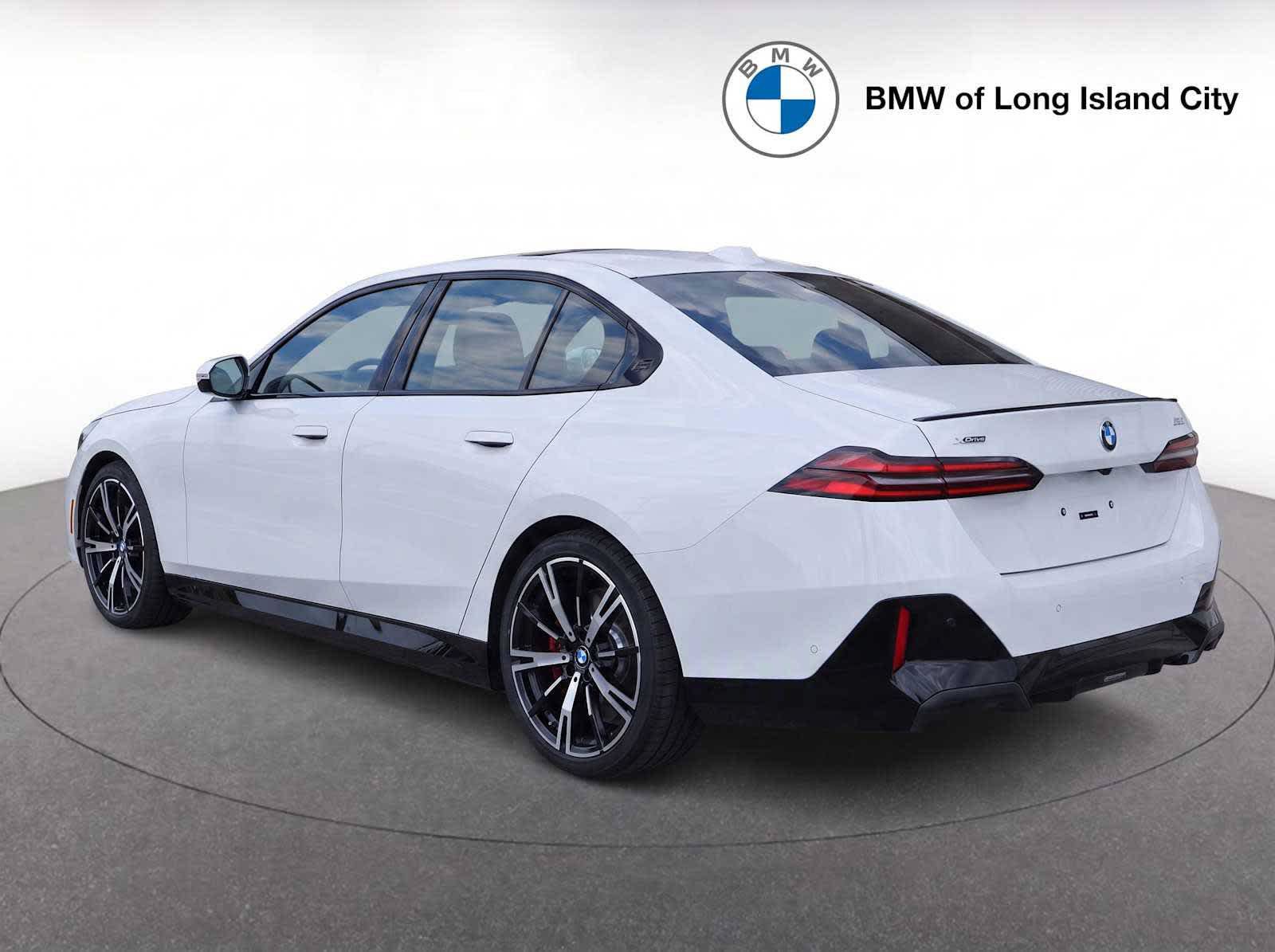 New 2027 BMW 530i xDrive w/ M Sport Package AWD/4WD image 5