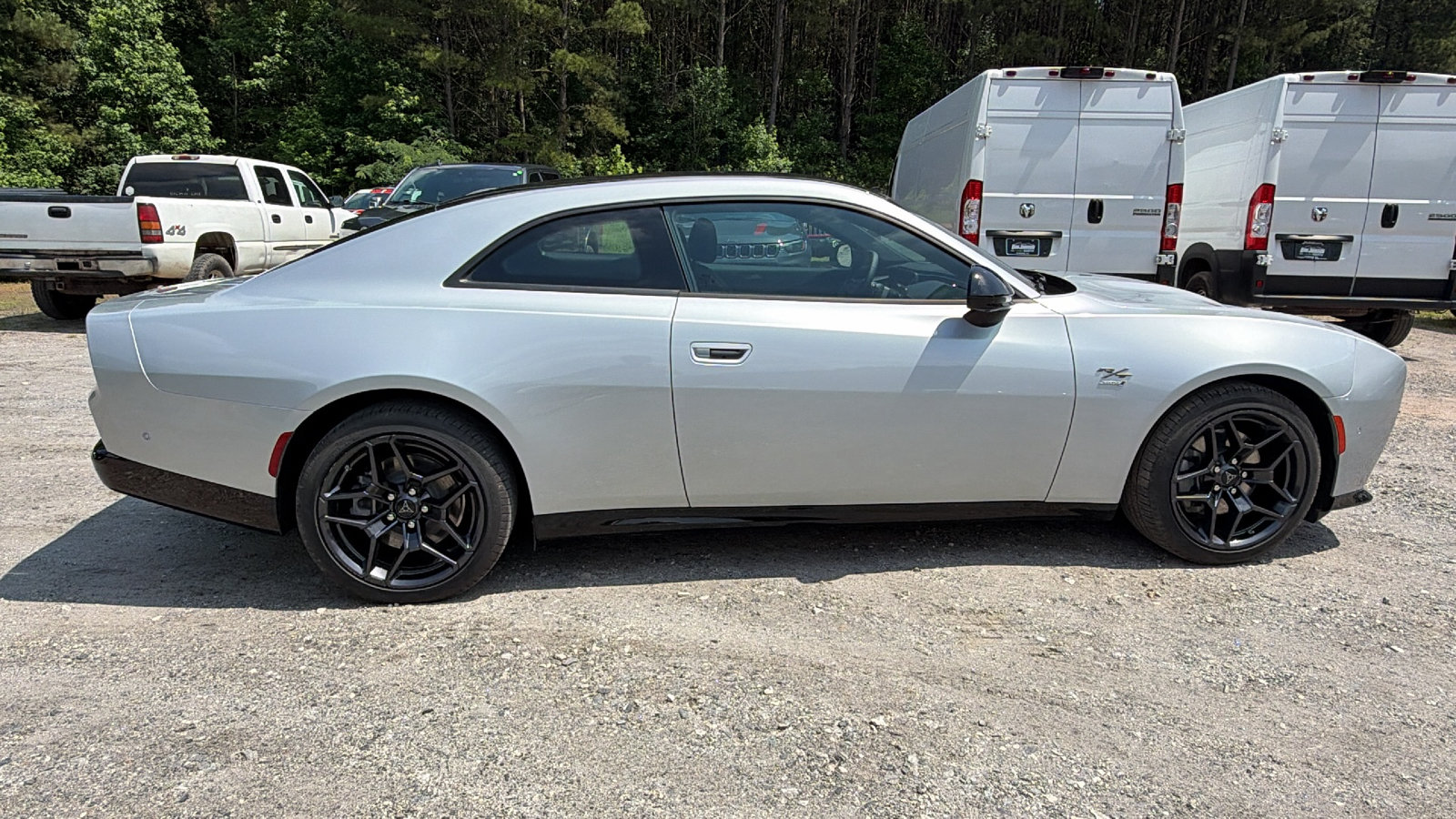 Used 2024 Dodge Charger Daytona R/T w/ Plus Group AWD/4WD image 7