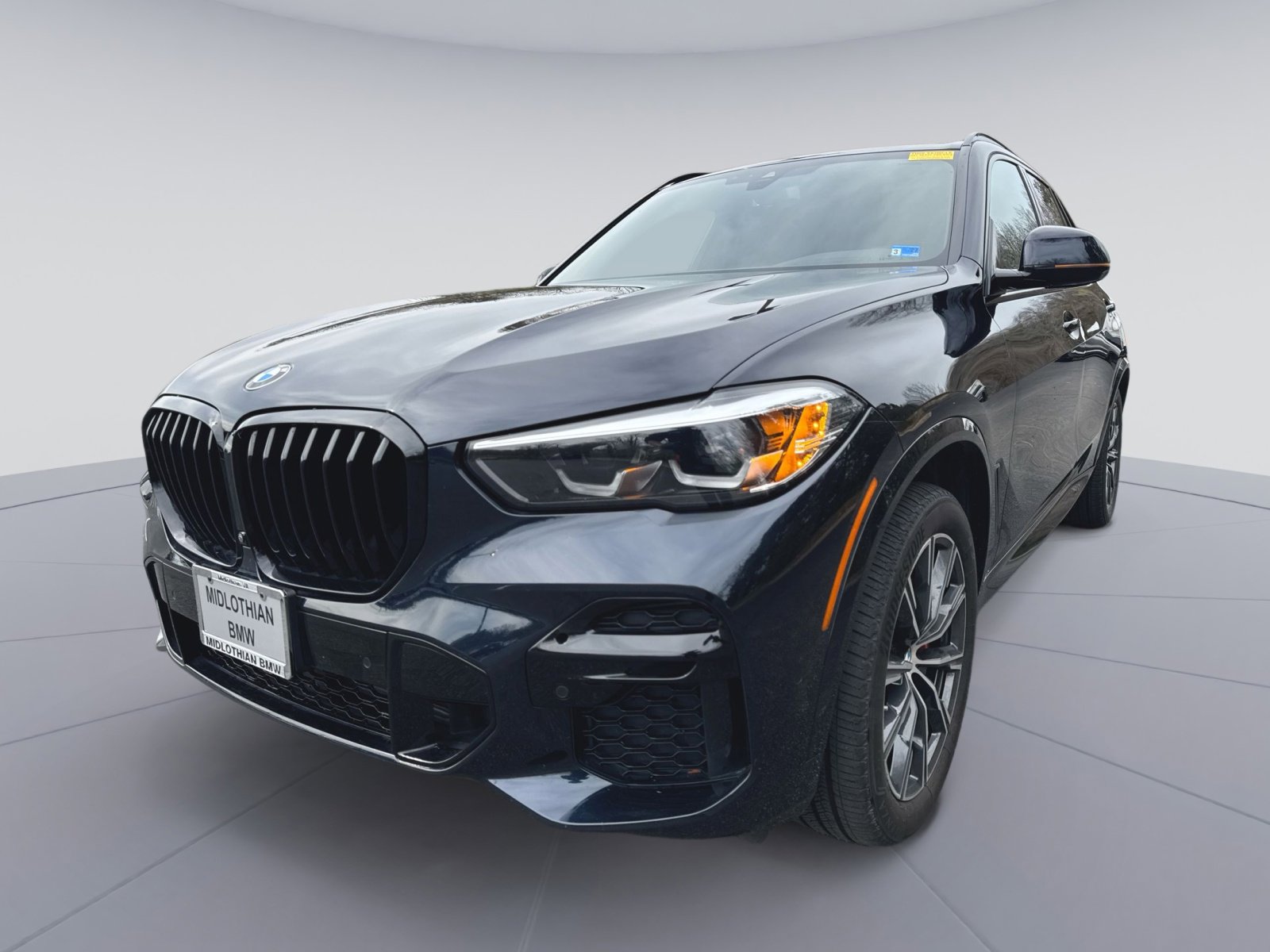 Used 2023 BMW X5 xDrive40i w/ M Sport Package image 5