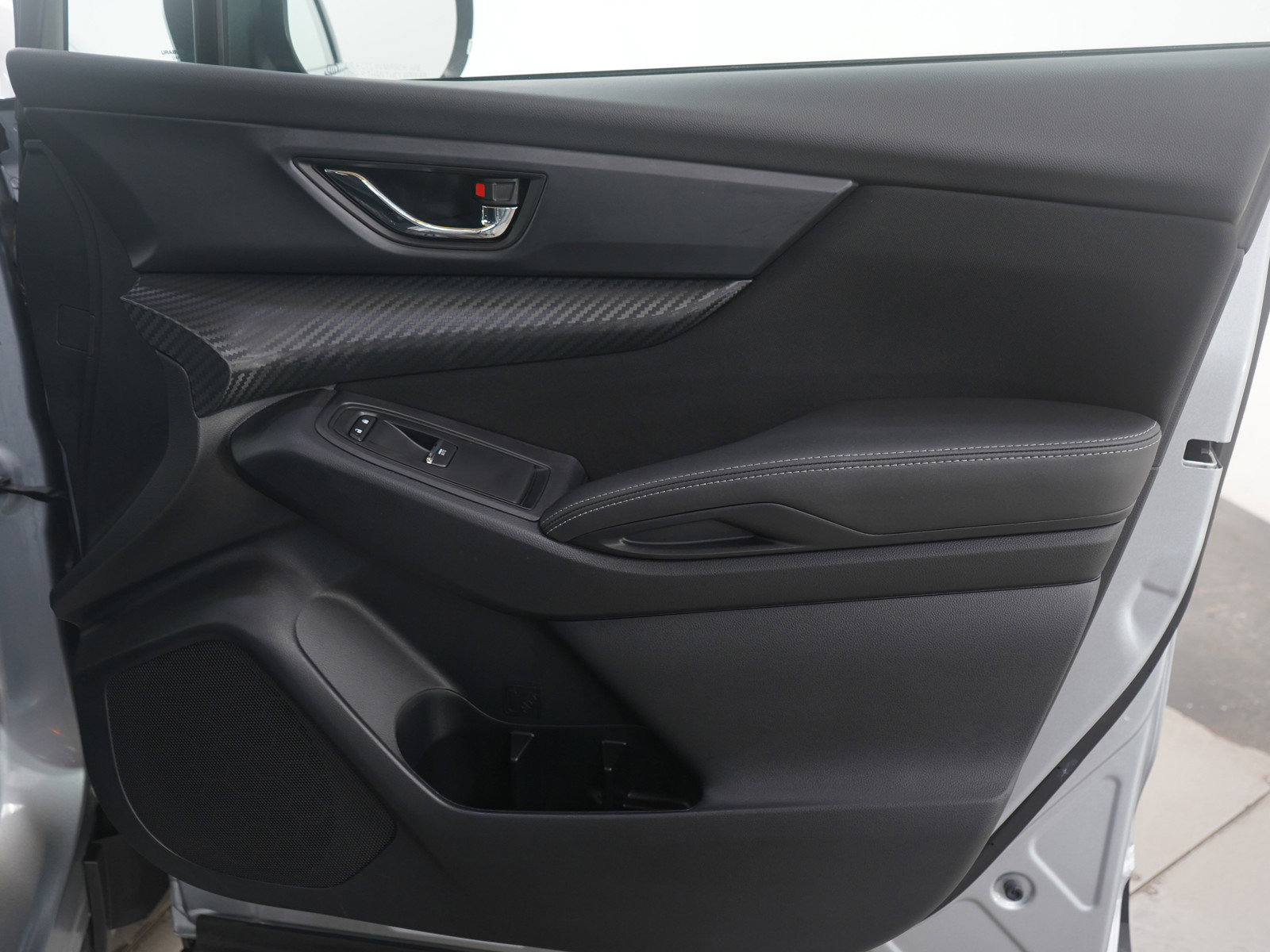 Used 2025 Subaru Ascent Premium image 13