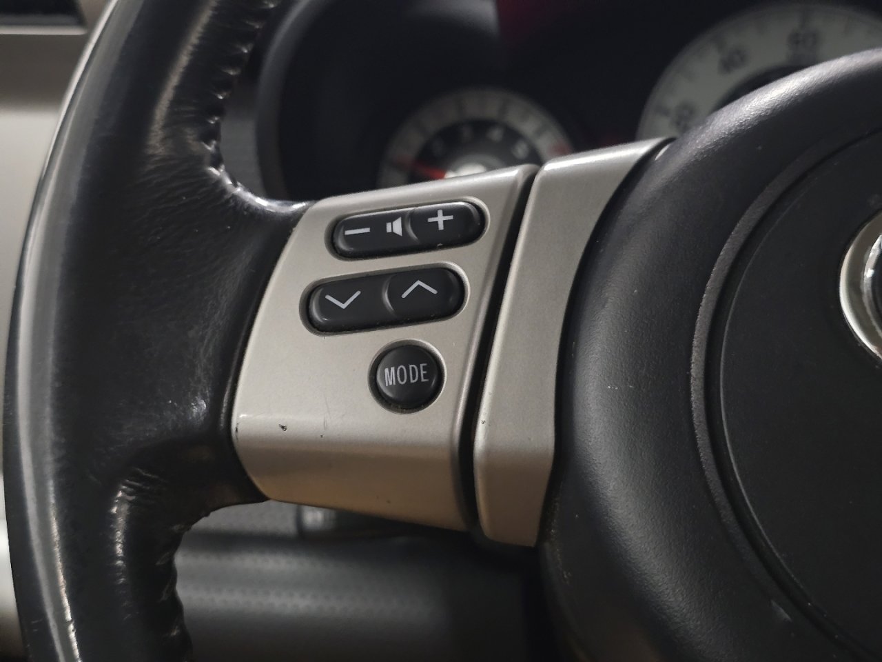 Used 2010 Toyota FJ Cruiser Base image 31