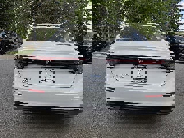 Certified 2025 Honda Accord SE image 5