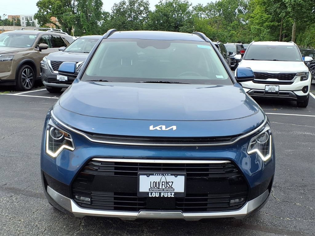 Used 2025 Kia Niro EX Touring FWD image 21