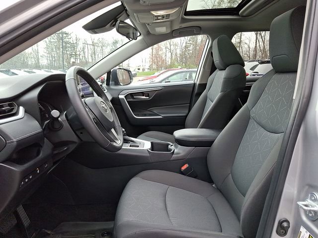 Used 2024 Toyota RAV4 XLE w/ Convenience Package image 13