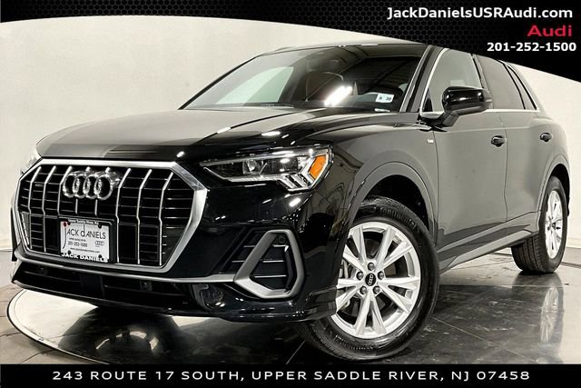 Used 2025 Audi Q3 2.0T Premium w/ Convenience Package image 1