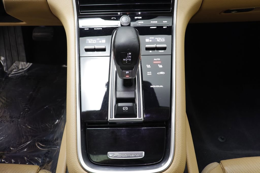 Used 2019 Porsche Panamera 4 image 13
