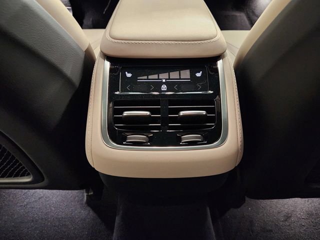 New 2026 Volvo XC90 B6 Plus w/ Protection Package Premier AWD/4WD image 31