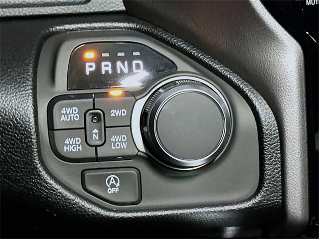 New 2026 RAM 1500 4x4 Crew Cab image 11