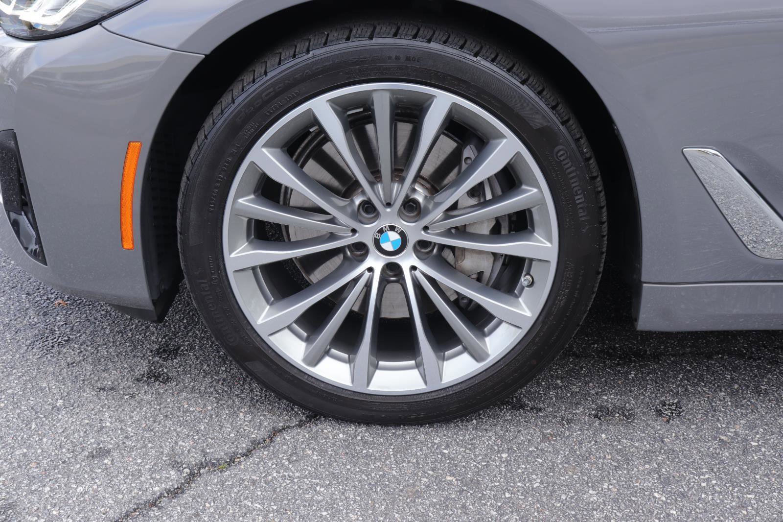 Certified 2022 BMW 540i image 38