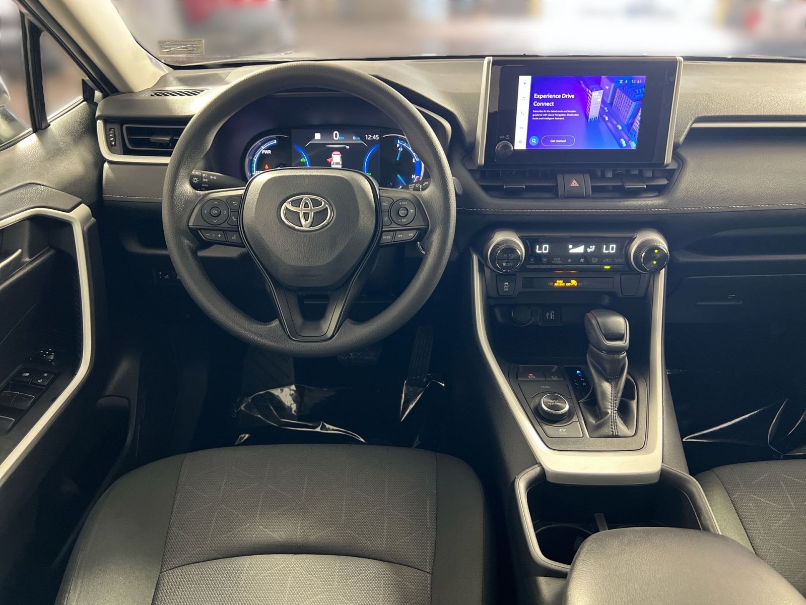 Used 2025 Toyota RAV4 XLE AWD/4WD image 23