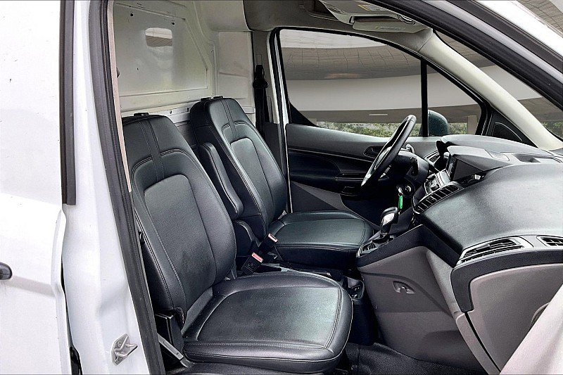Used 2022 Ford Transit Connect XL image 4