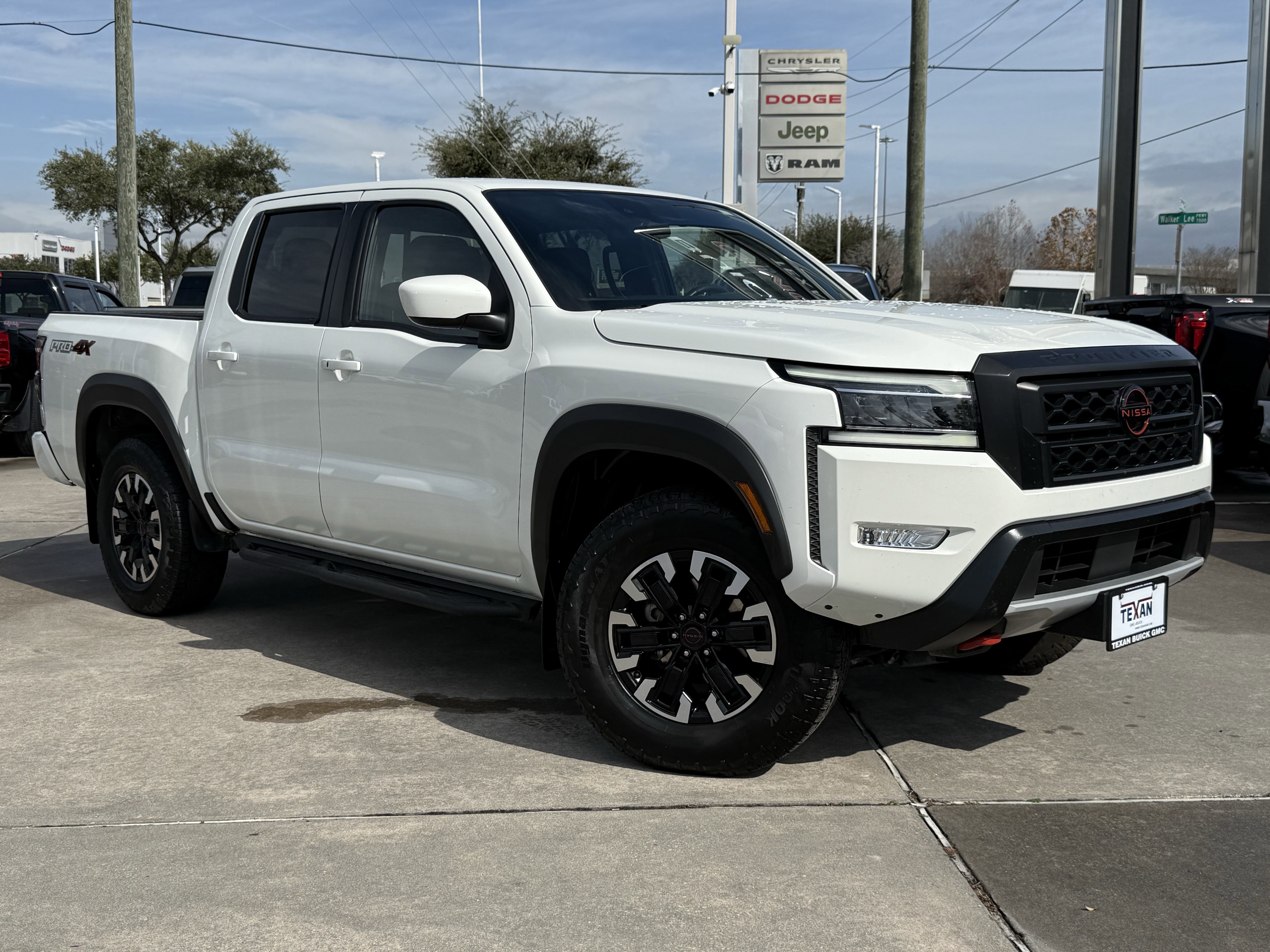 Used 2024 Nissan Frontier PRO-4X video 2