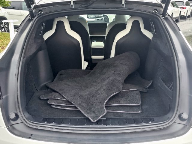 Used 2022 Tesla Model X Plaid AWD/4WD image 11