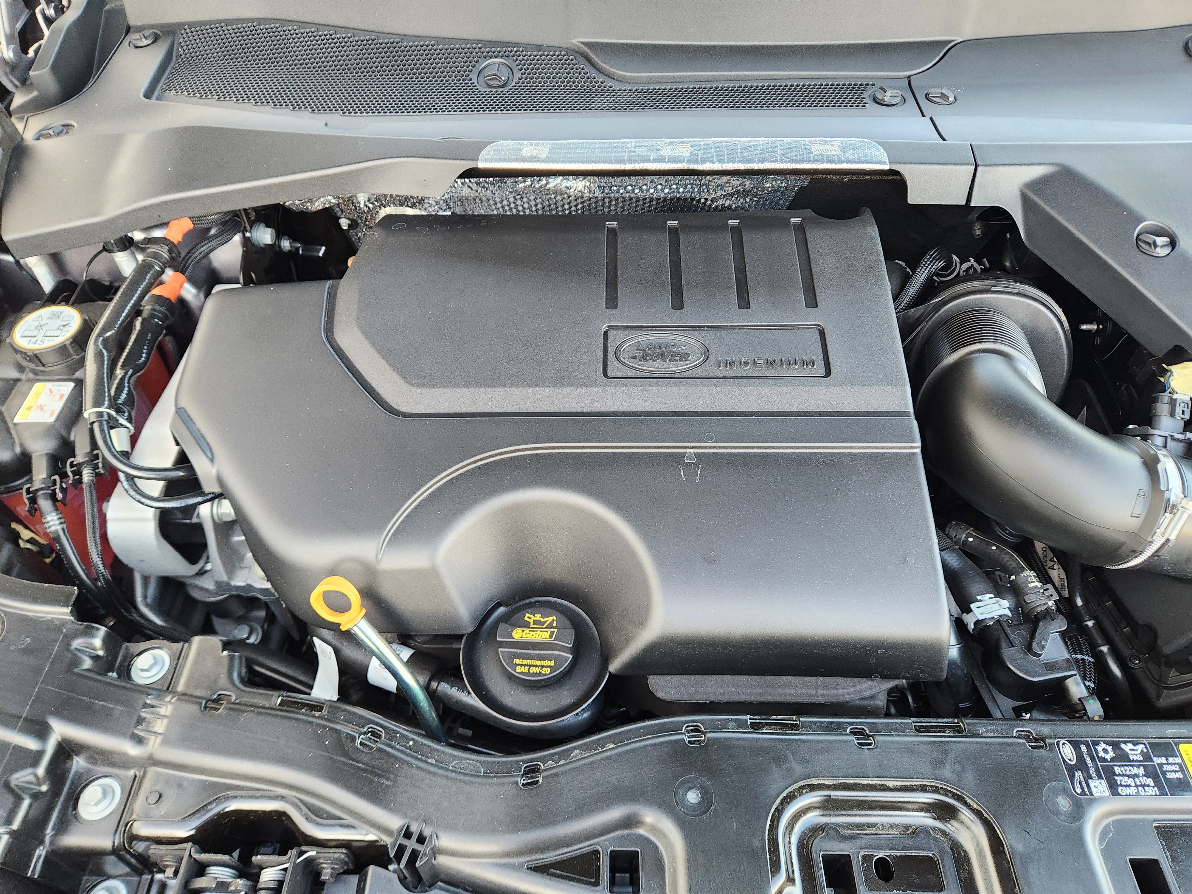 New 2025 Land Rover Discovery Sport Dynamic SE image 32