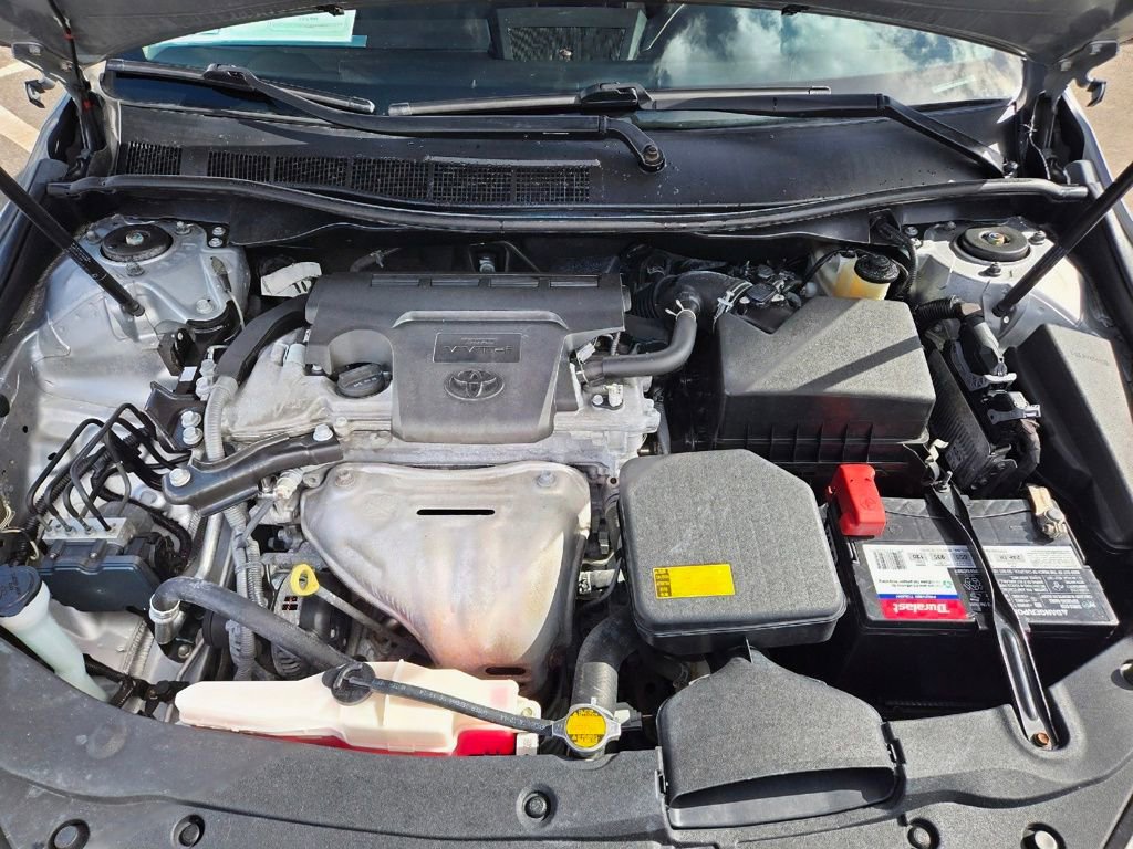 Used 2015 Toyota Camry SE image 16