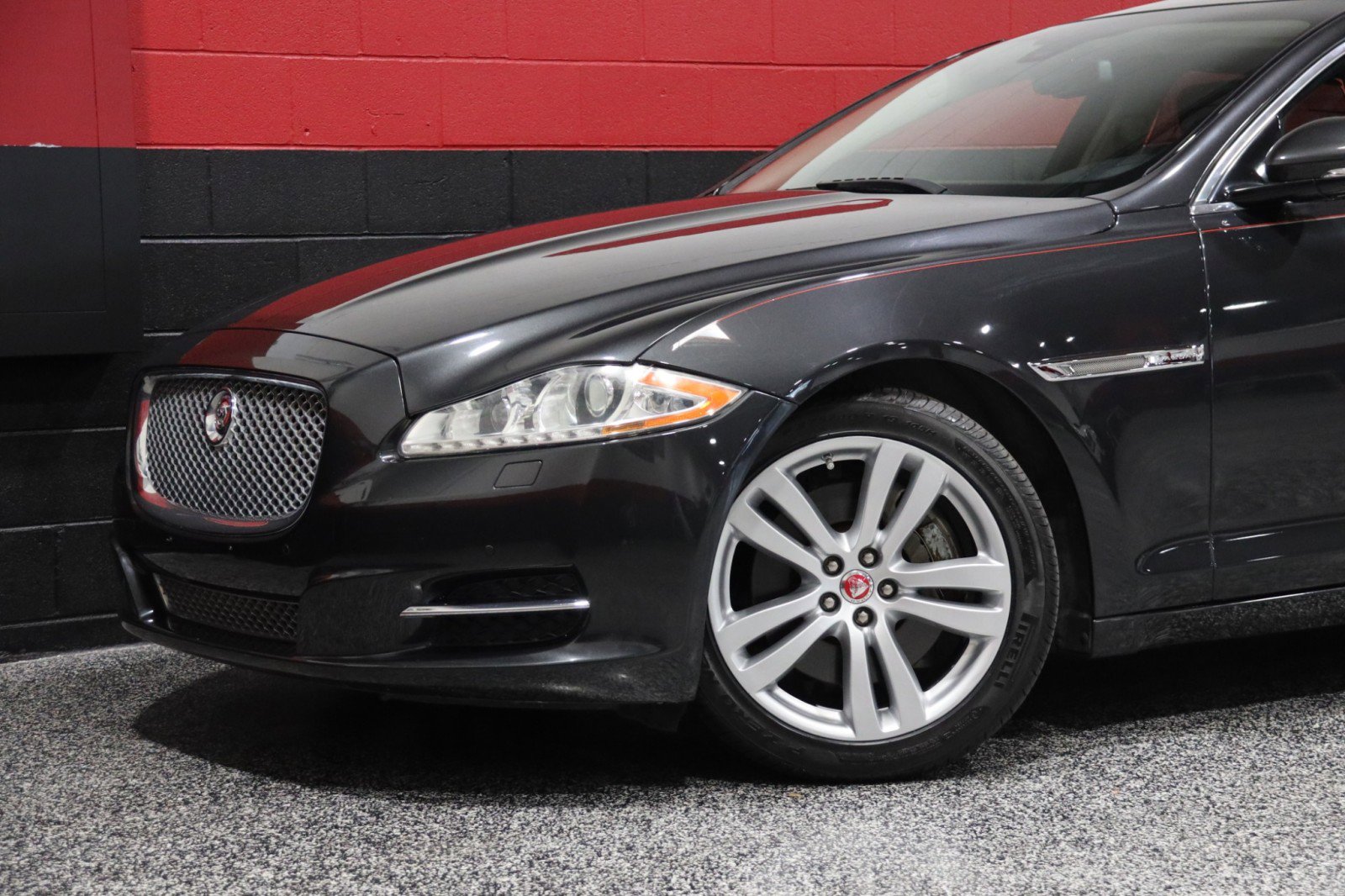 Used 2014 Jaguar XJ L Portfolio image 19