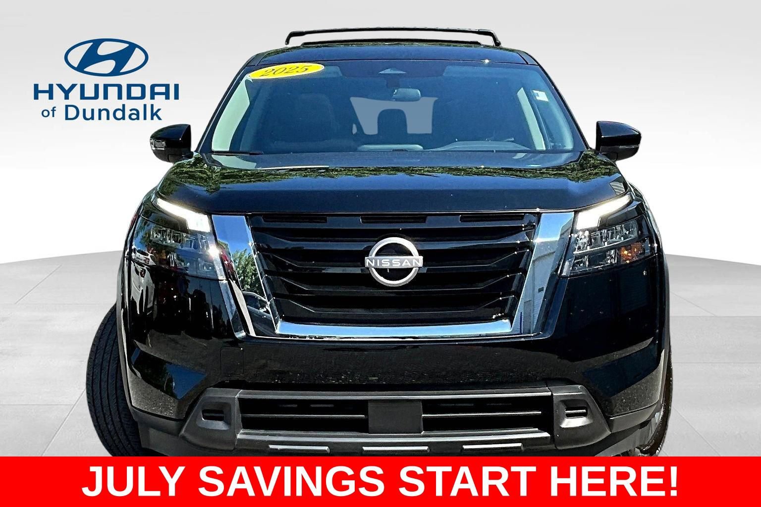 Used 2025 Nissan Pathfinder SV w/ SV Premium Package AWD/4WD image 2
