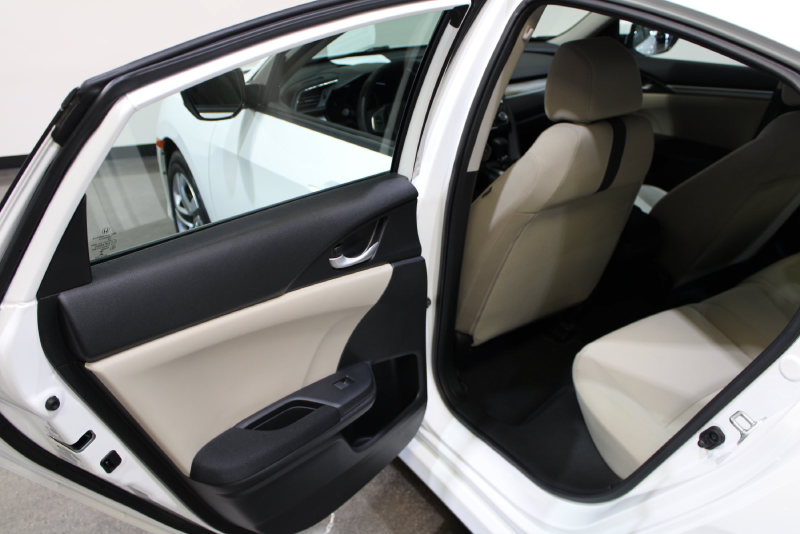 Used 2018 Honda Civic LX image 13