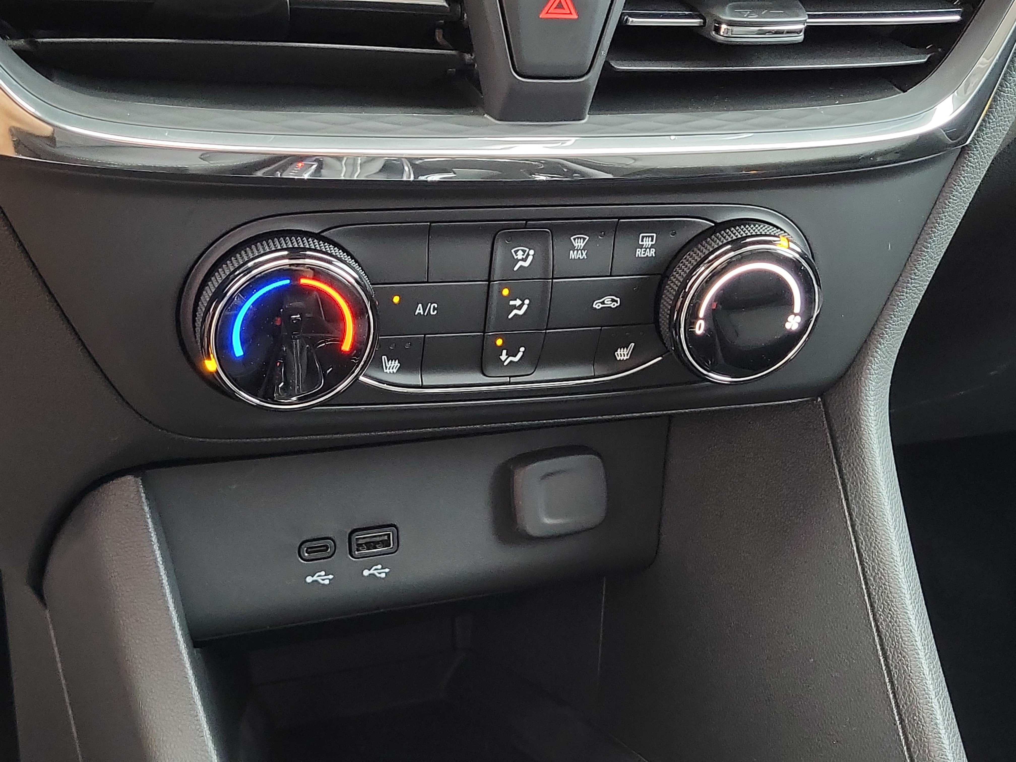 New 2026 Buick Encore GX Preferred w/ Comfort Package FWD image 30