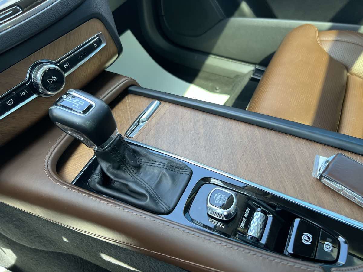 Used 2020 Volvo XC90 T6 Inscription image 24