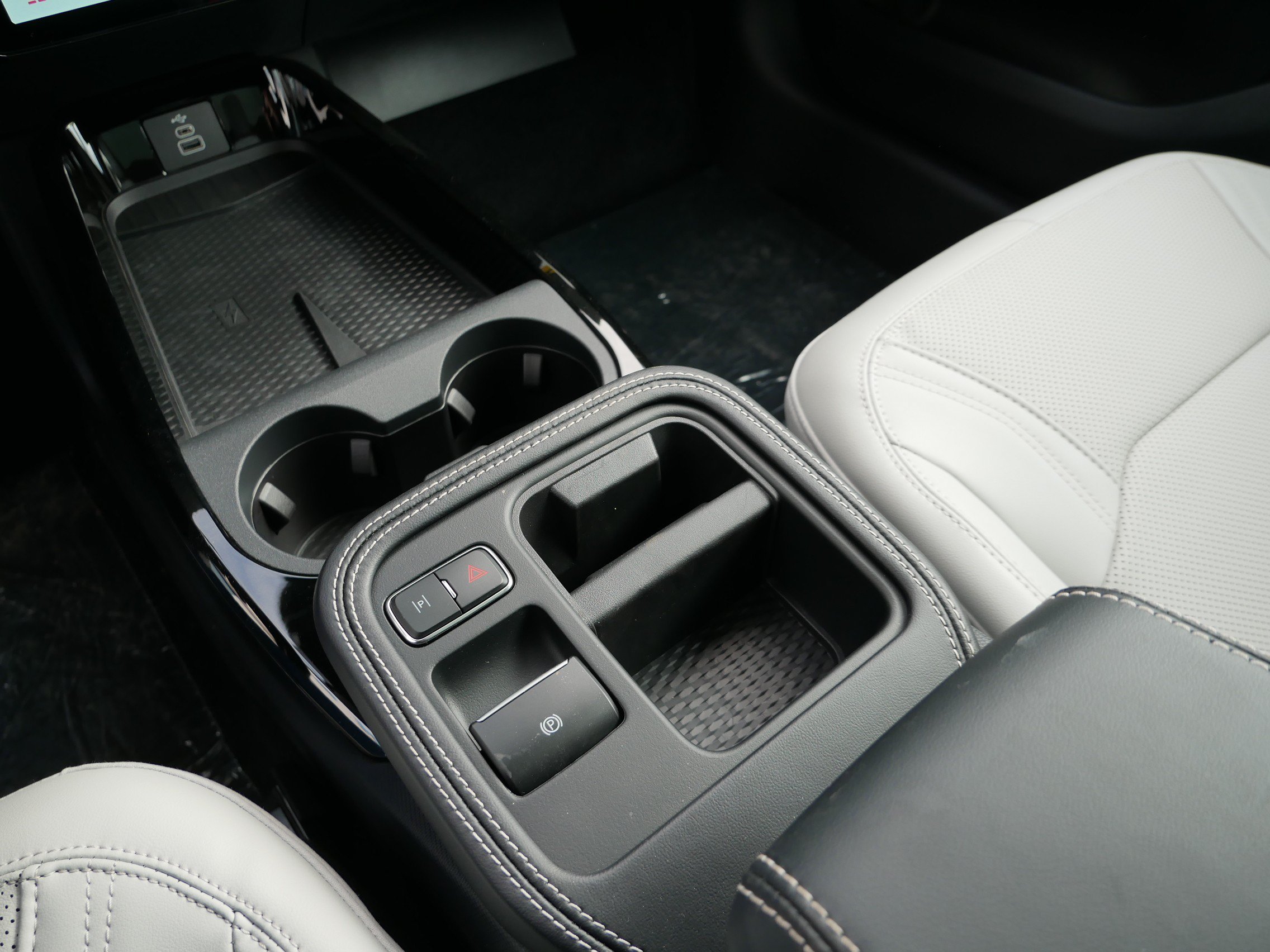 New 2026 Ford Mustang Mach-E Premium AWD/4WD image 10