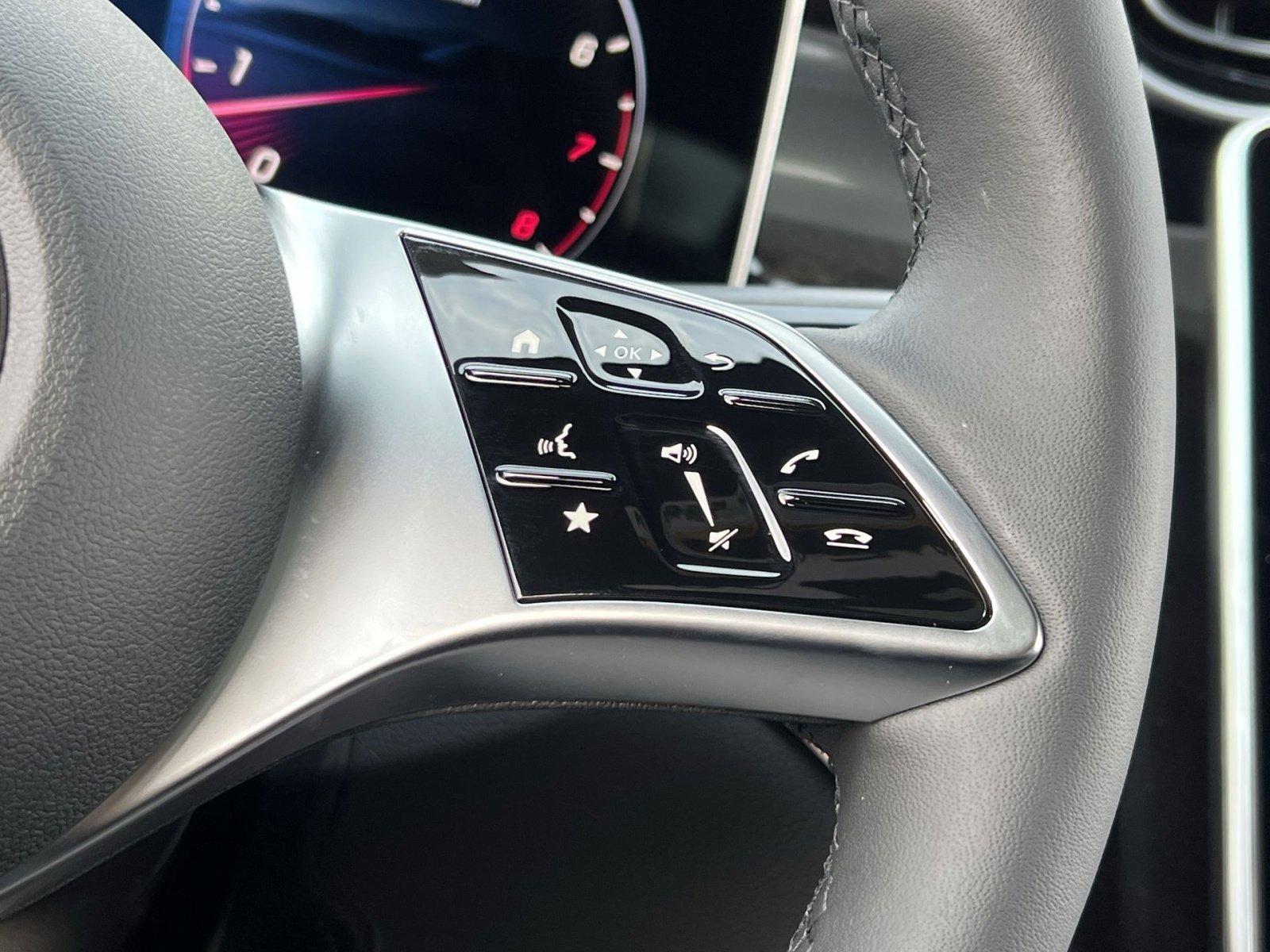 New 2026 Mercedes-Benz GLC 300 4MATIC image 29