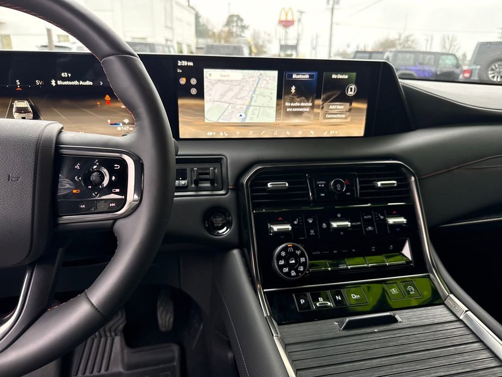 Used 2025 Nissan Armada PRO-4X image 13