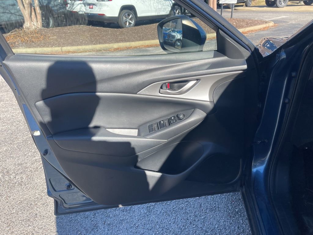 Used 2019 MAZDA CX-3 Sport w/ Sport I-ACTIVSENSE Package image 28