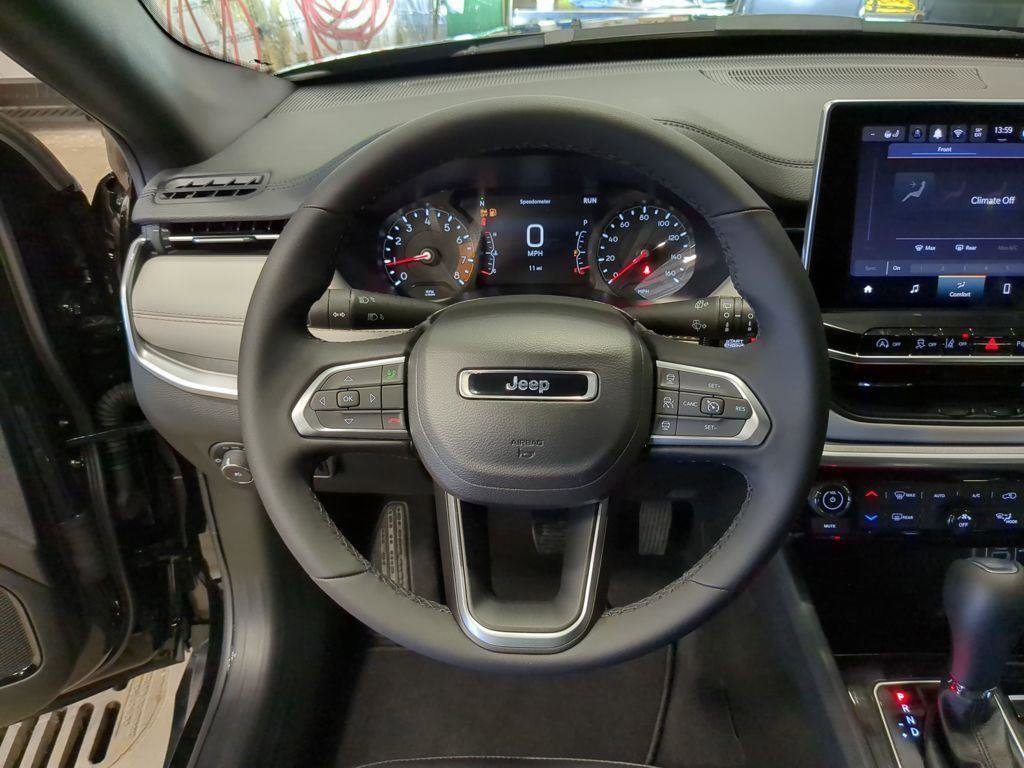 New 2026 Jeep Compass Limited AWD/4WD image 11