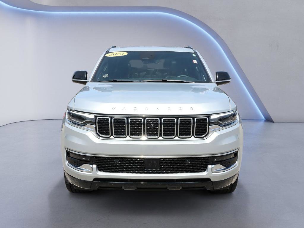 Used 2023 Jeep Wagoneer 4WD w/ Premium Group I image 10