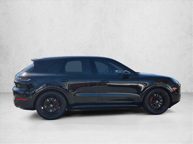 Used 2025 Porsche Cayenne GTS AWD/4WD image 4