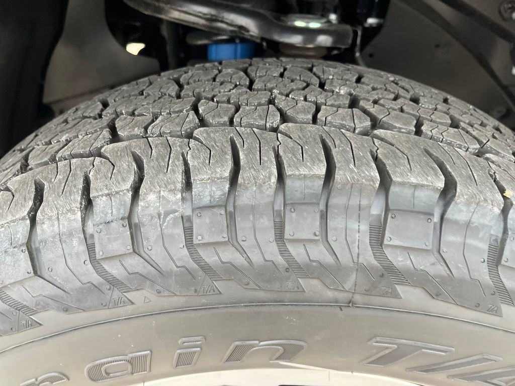 New 2025 Toyota Tacoma TRD Off-Road AWD/4WD image 27