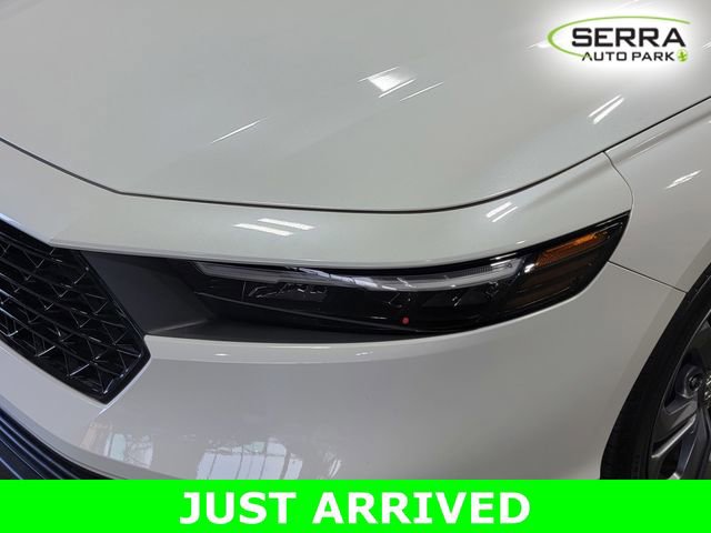 Certified 2023 Honda Accord EX image 10