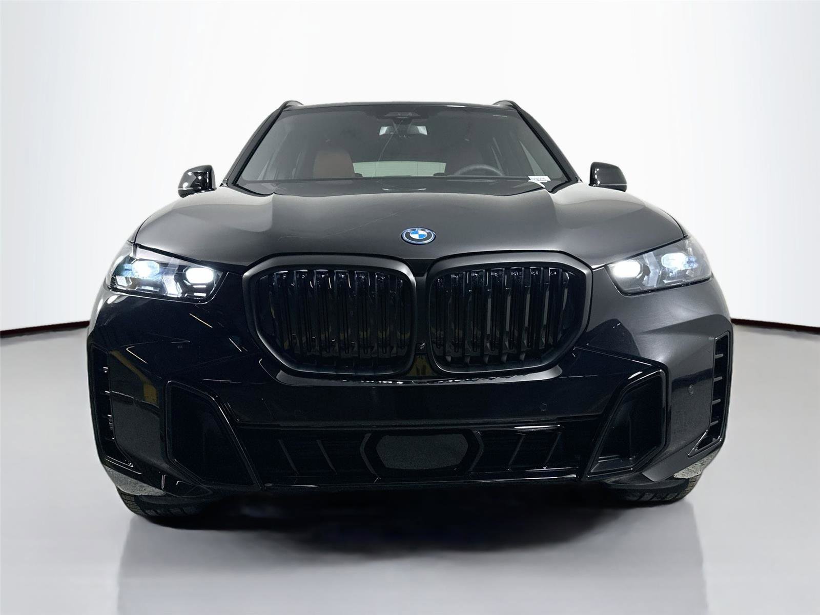 New 2026 BMW X5 xDrive50e AWD/4WD image 2