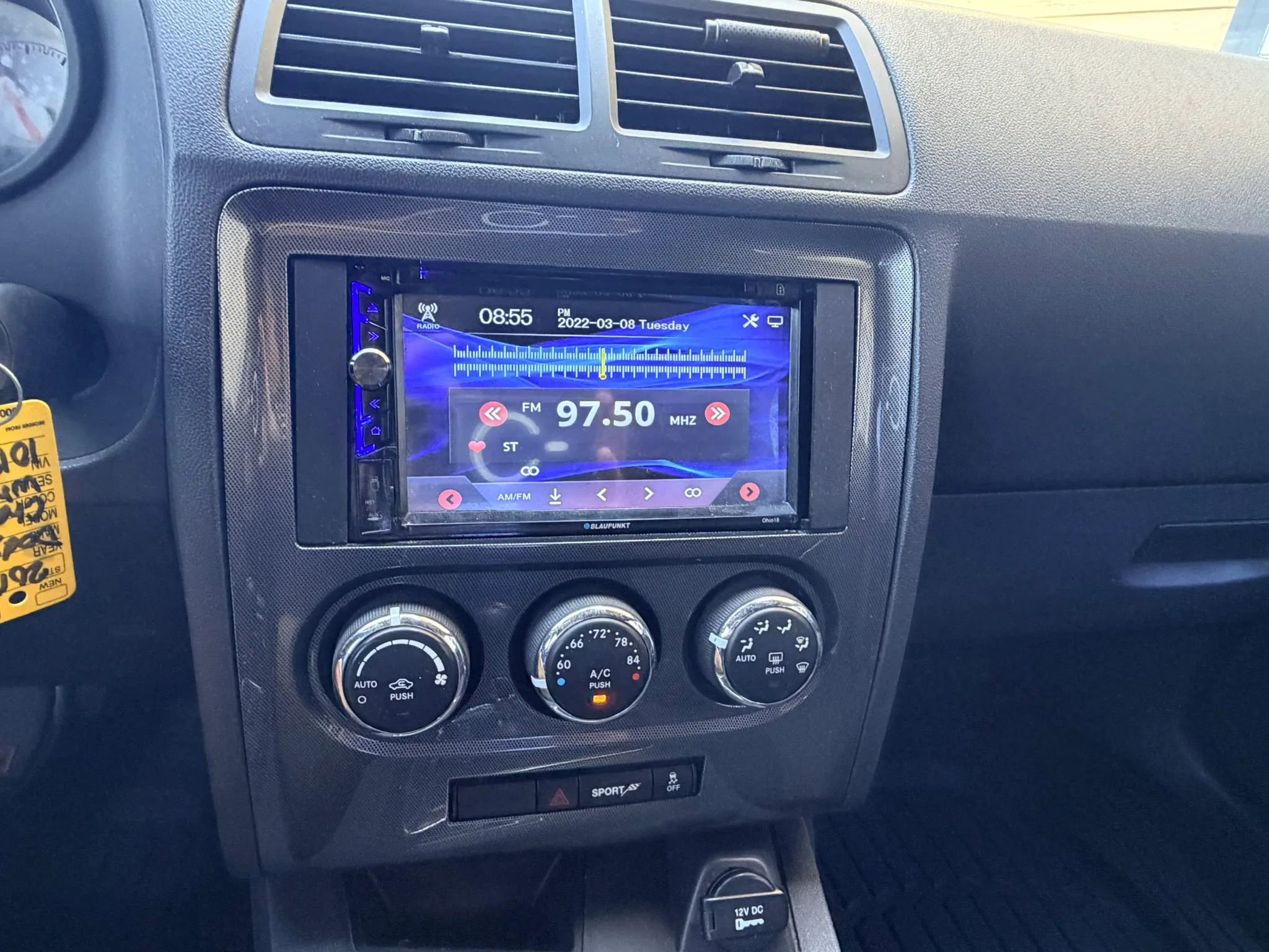 Used 2014 Dodge Challenger SXT w/ Super Sport Group (SS/T) image 9