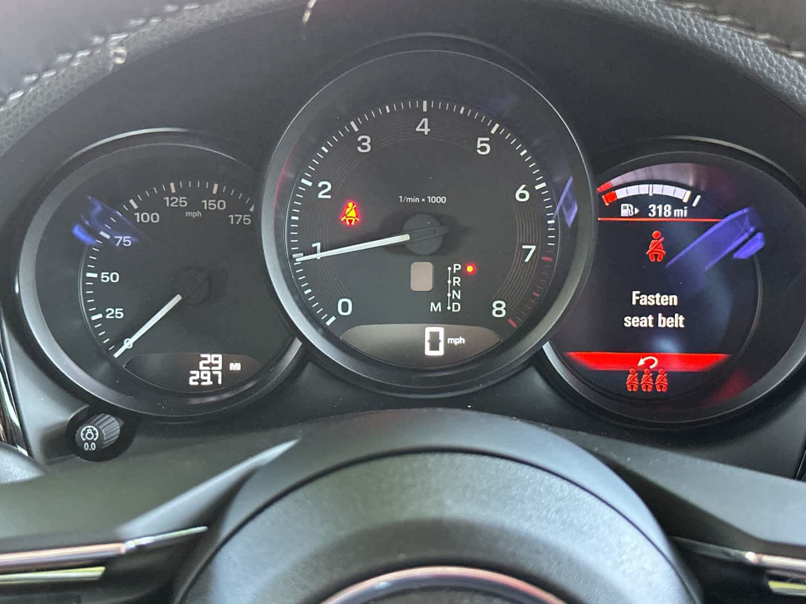 Certified 2025 Porsche Macan AWD/4WD image 28