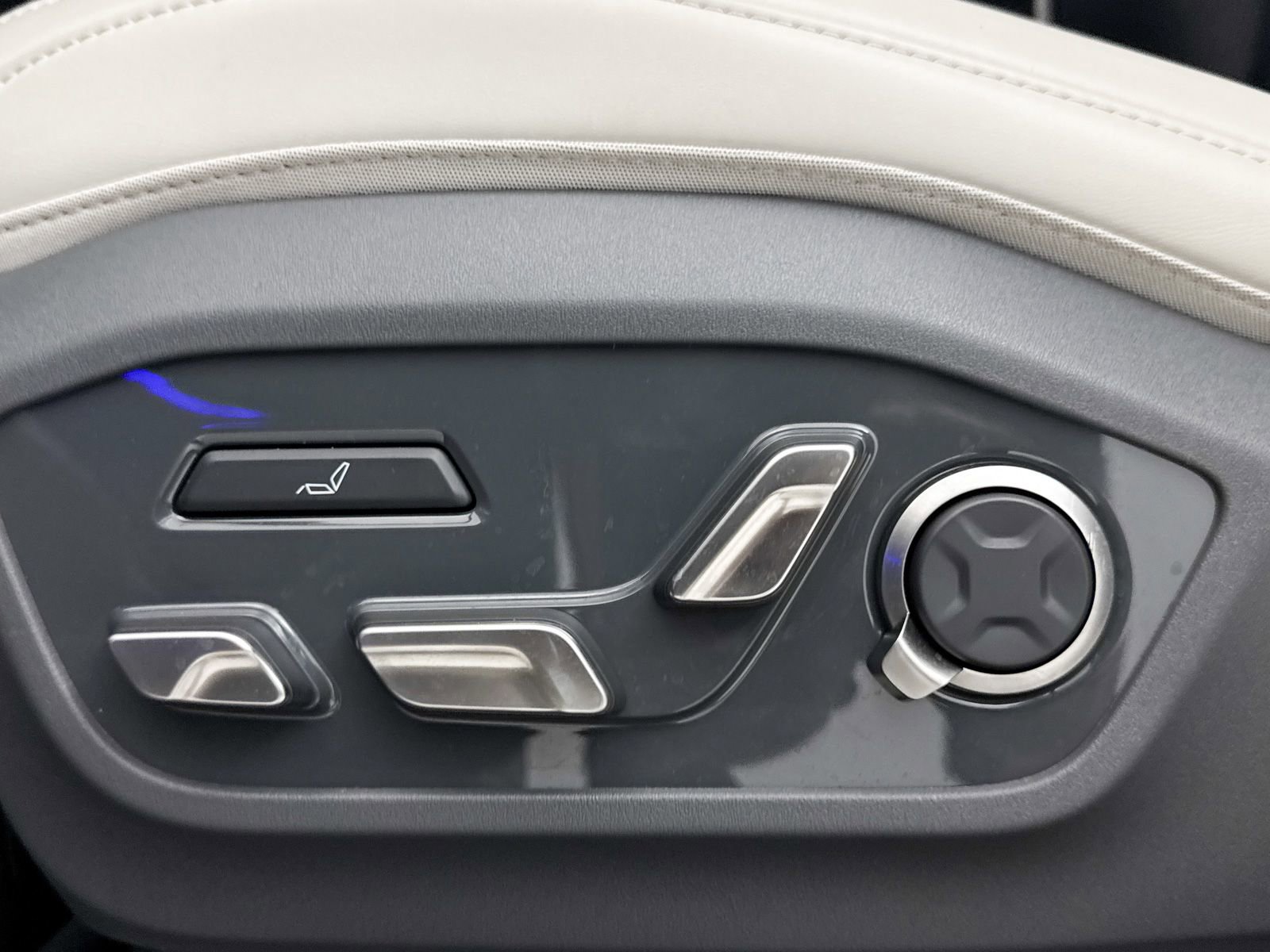 Used 2024 Kia EV9 GT-Line image 31