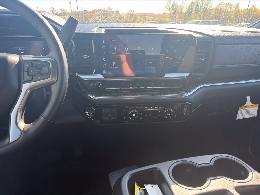 Certified 2025 Chevrolet Silverado 1500 LT AWD/4WD image 17