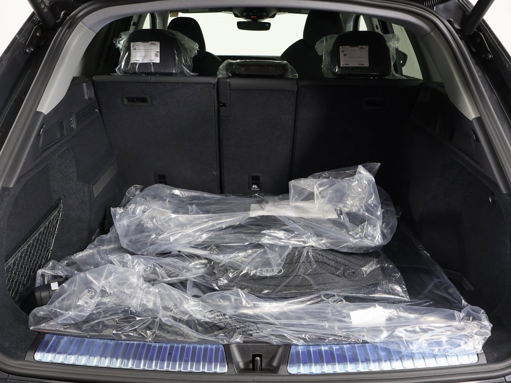 New 2025 Audi Q5 Prestige image 16