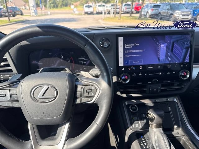 Used 2024 Lexus GX 550 w/ Accessory Package (31) AWD/4WD image 12