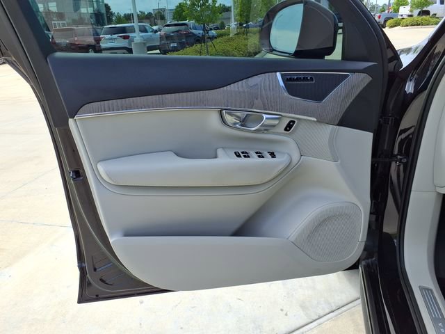 Certified 2023 Volvo XC90 B6 Plus w/ Protection Package Premier AWD/4WD image 18