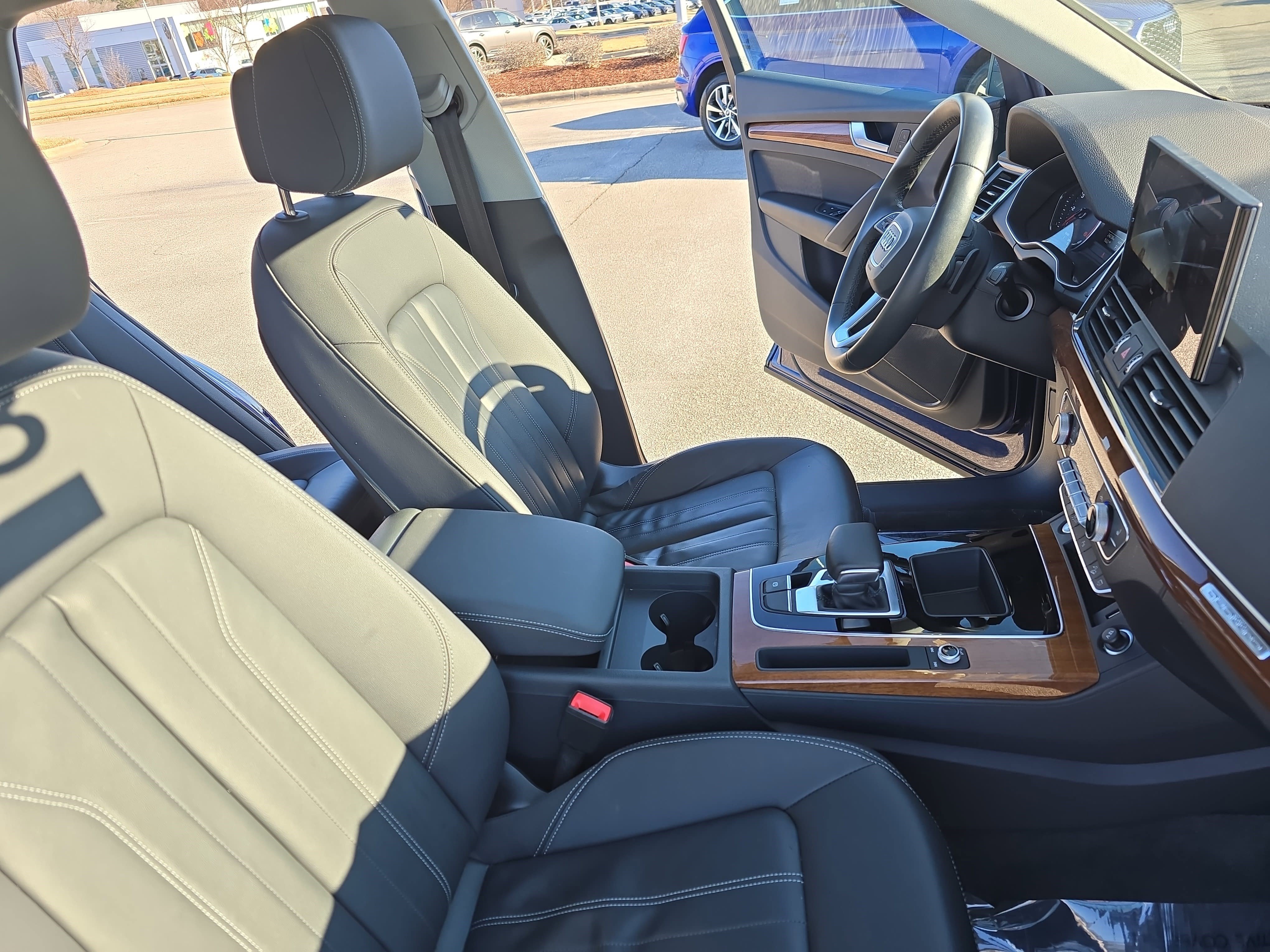 Certified 2023 Audi Q5 2.0T Premium w/ Convenience Package image 10