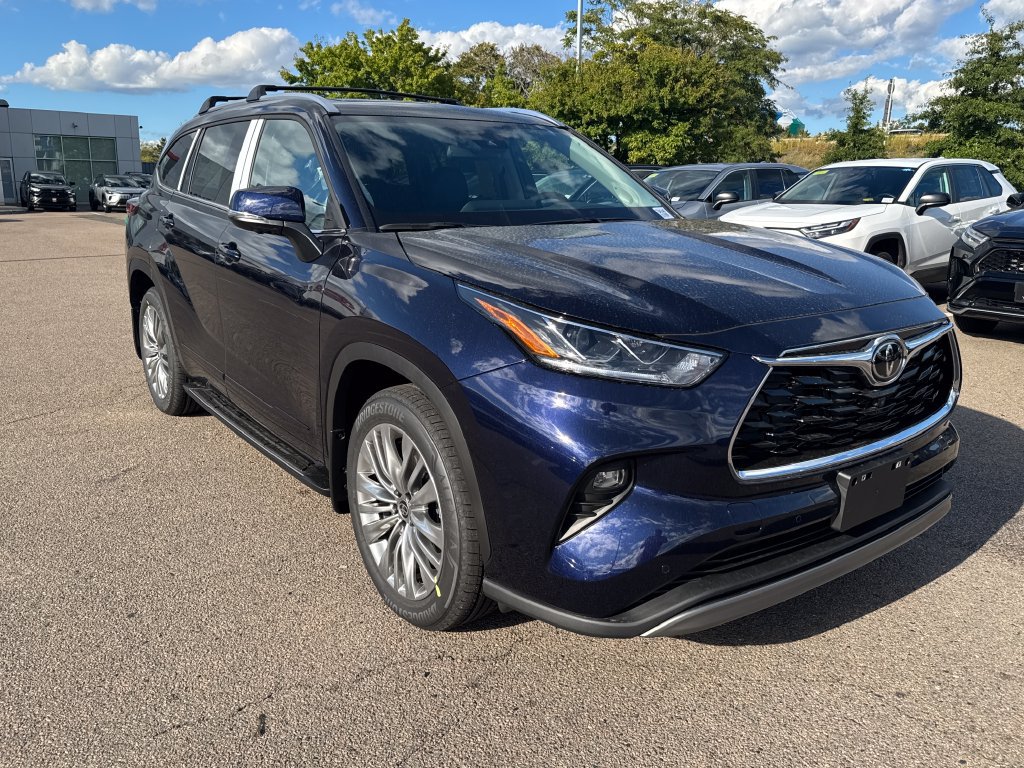 New 2026 Toyota Highlander Platinum AWD/4WD image 9