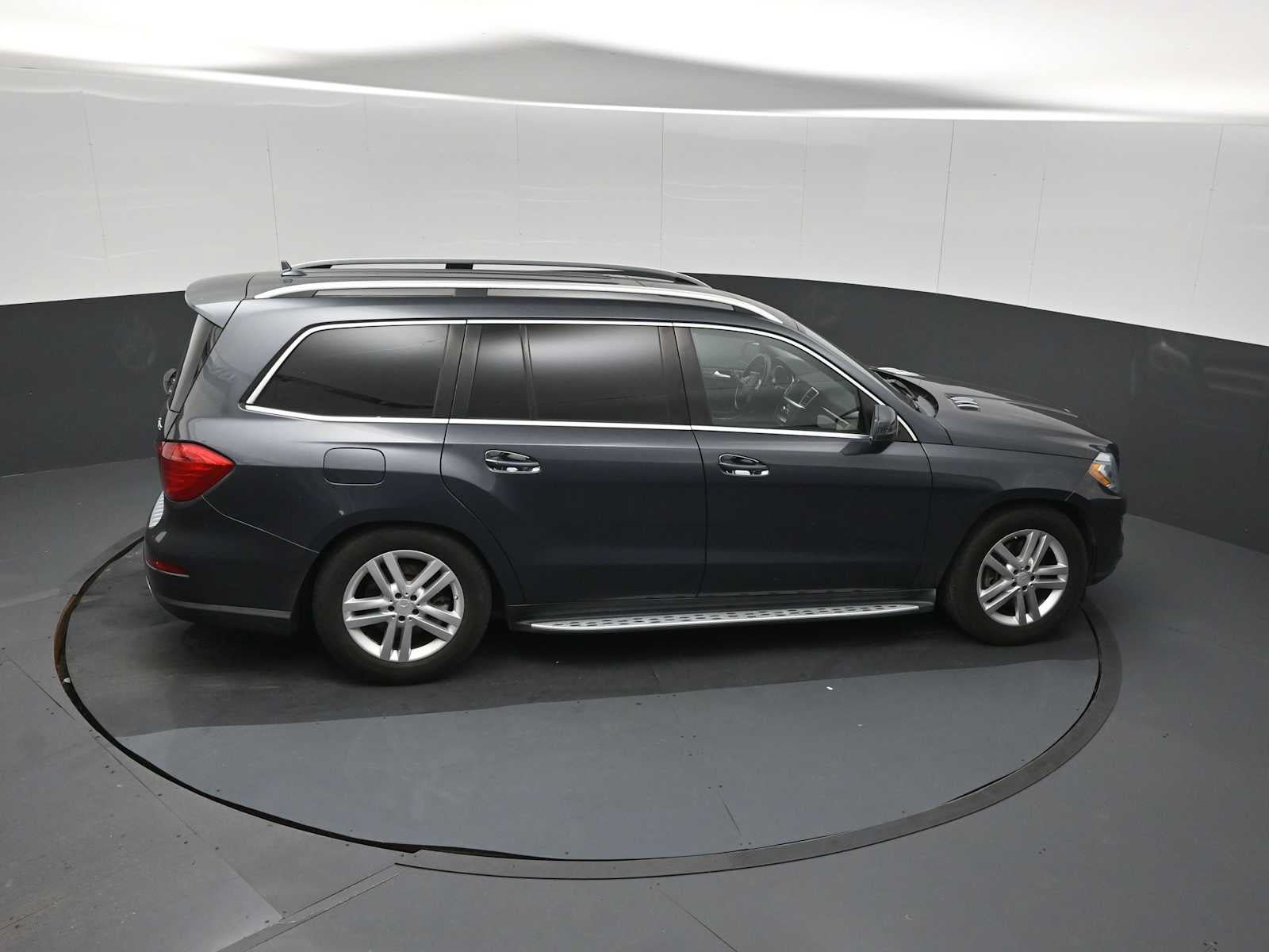 Used 2014 Mercedes-Benz GL 450 4MATIC image 17