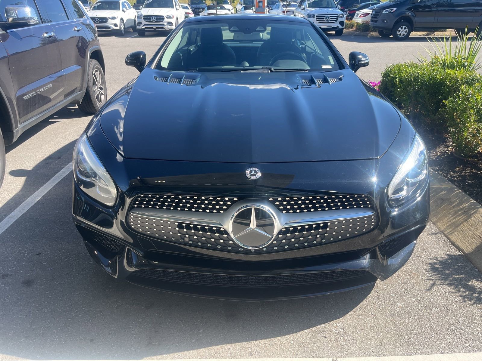 Used 2018 Mercedes-Benz SL 450 image 2