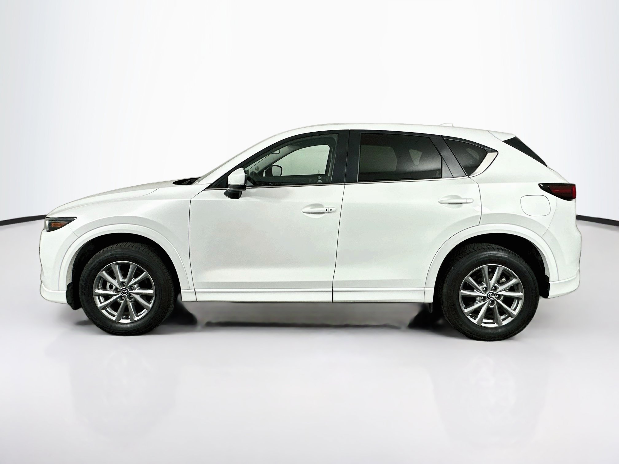 Used 2025 MAZDA CX-5 AWD 2.5 S w/ Preferred Package image 4