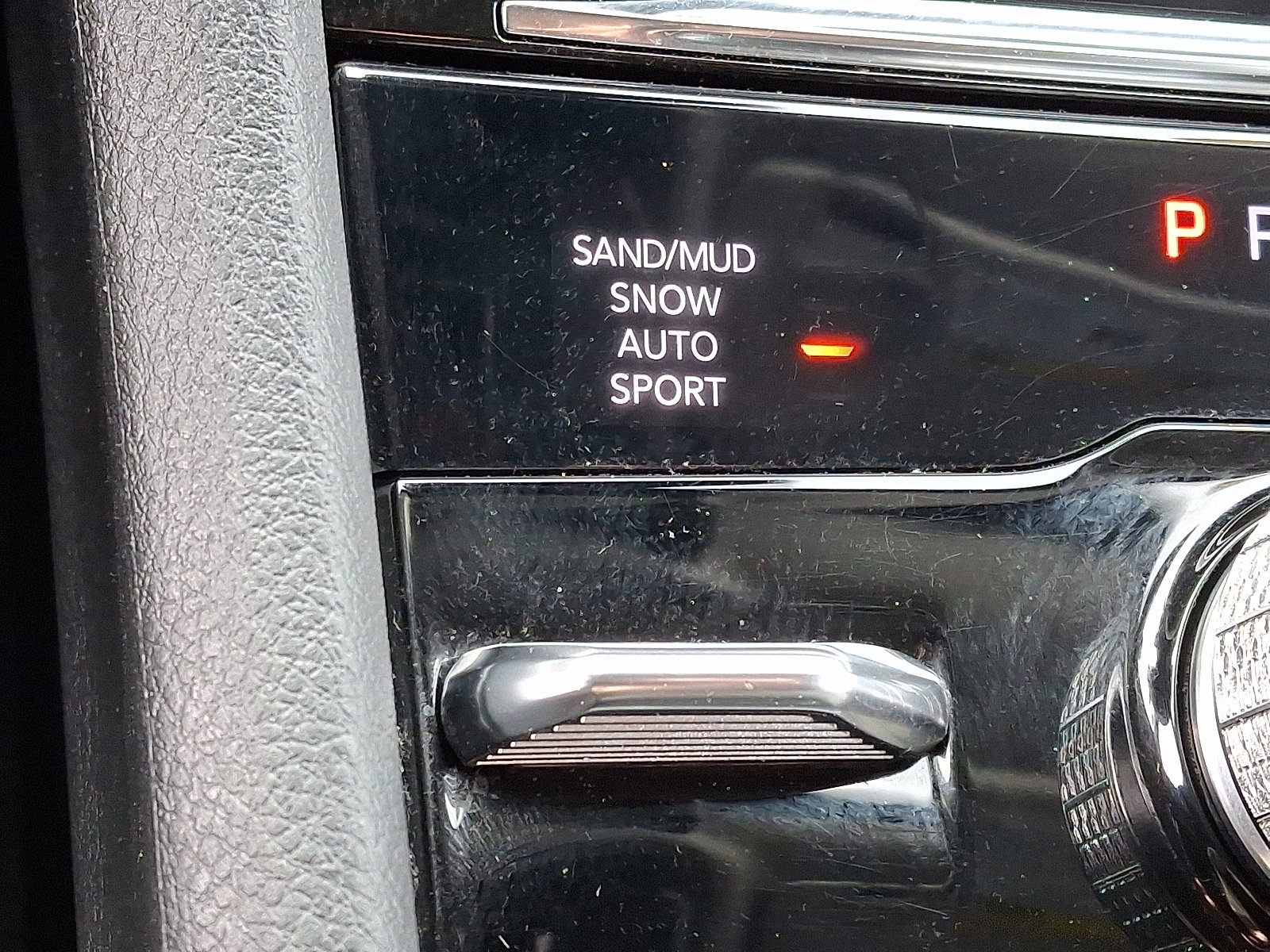 Used 2023 Jeep Grand Cherokee Limited w/ Luxury Tech Group II image 24