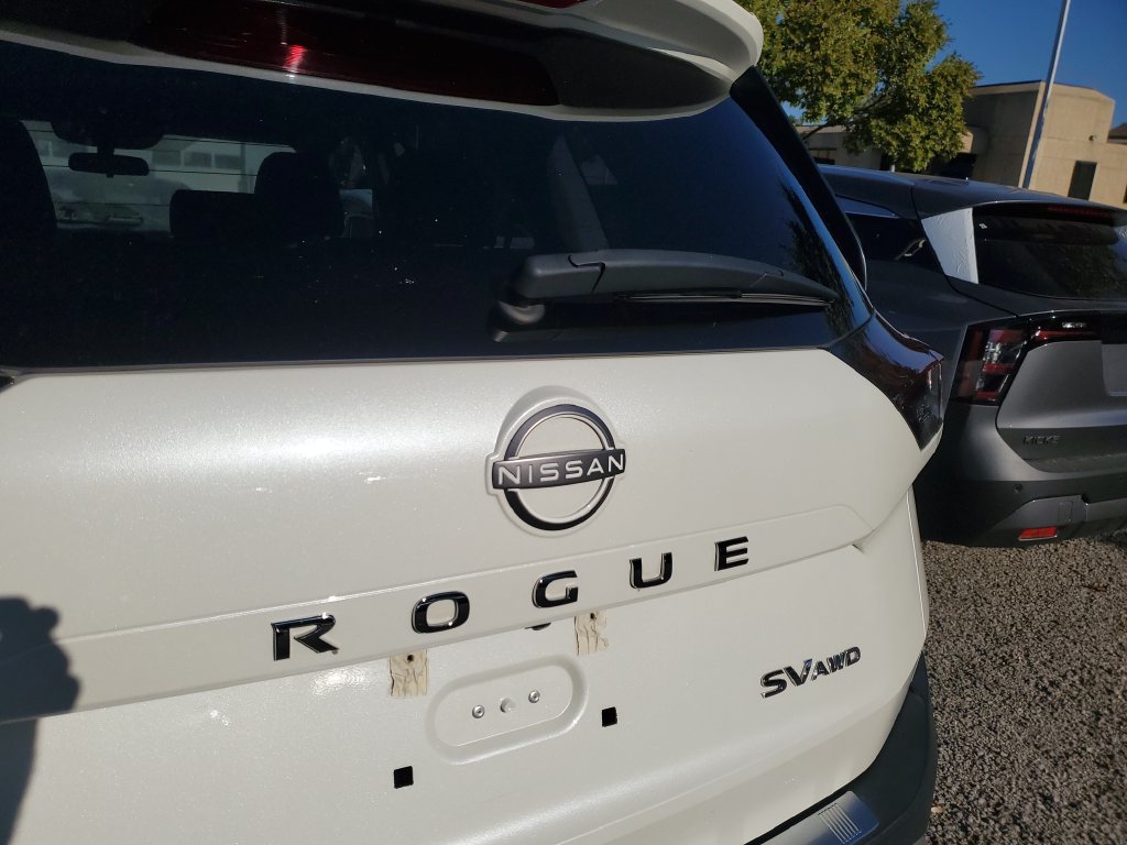 Certified 2023 Nissan Rogue SV w/ SV Premium B Package AWD/4WD image 16